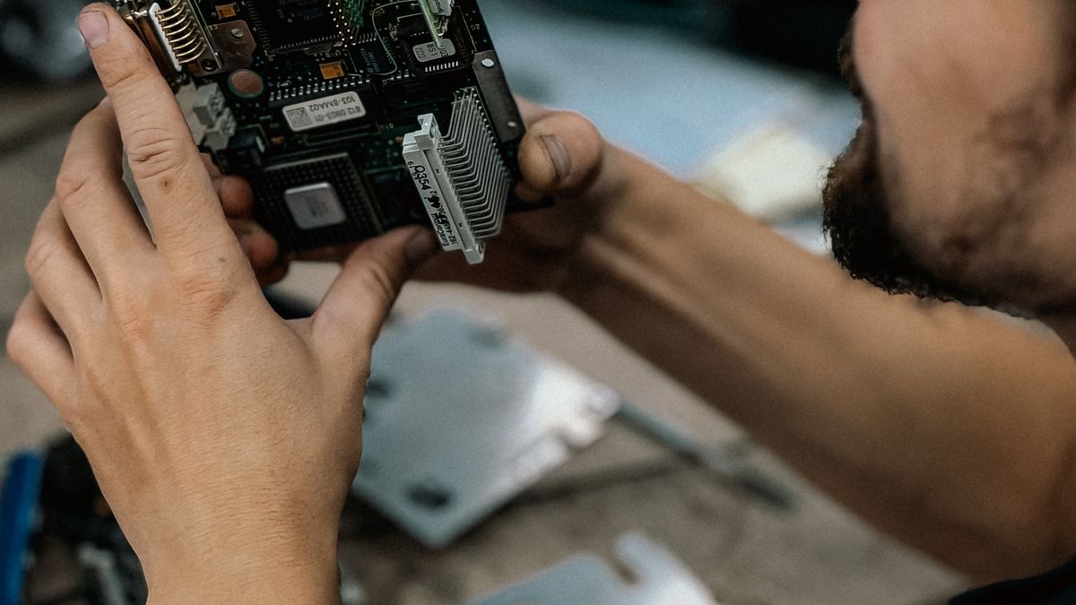 聚鑫汇国际|【意识迷宫中的叙事革命】